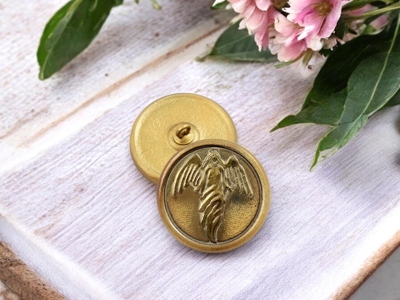 27mm Round Guardian Angel Button - Antiqued Crystal with Gold Wash - Czech Glass Buttons